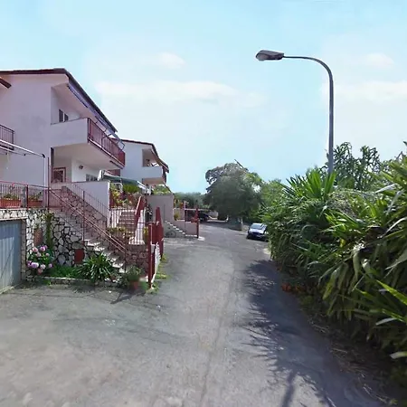 Lina A 500 Mt Dal Mare Casa de Férias *